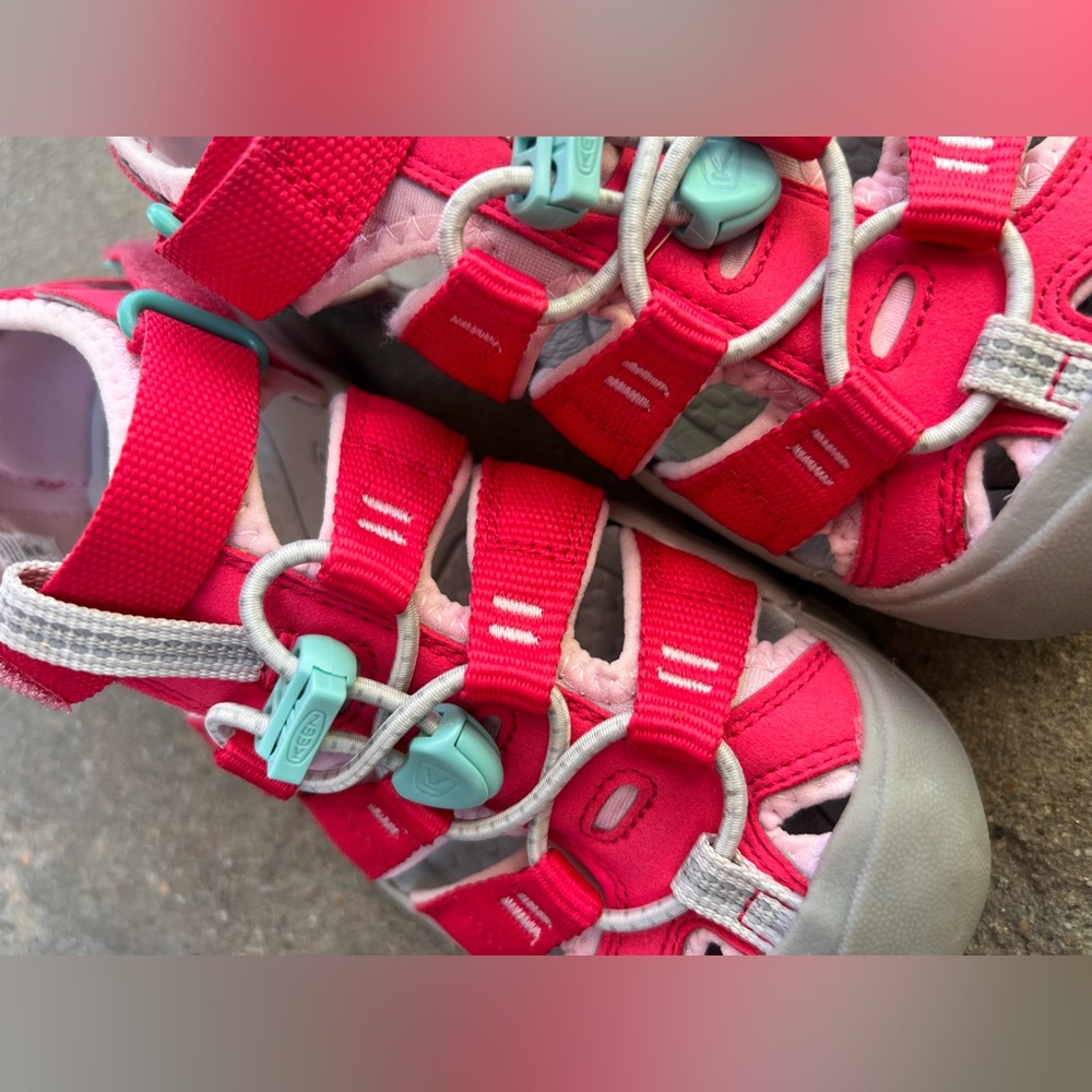 Keen Kids Bright Pink Sandals with Aqua Accents